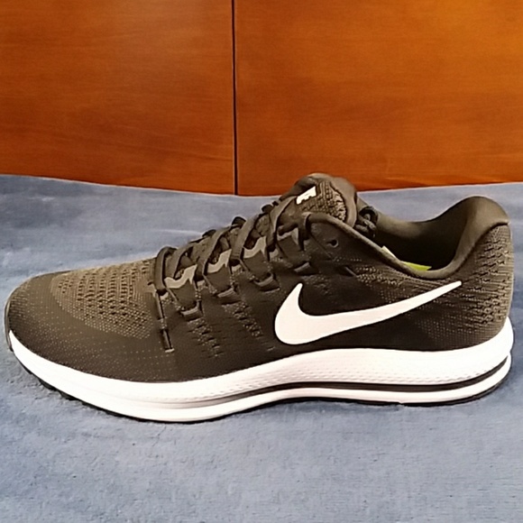 Nike - Picture 2 of 2